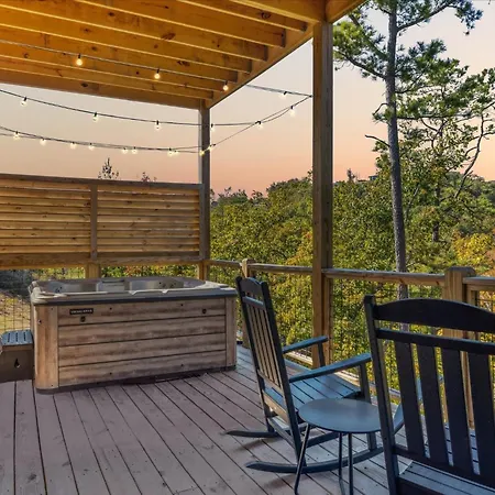 Woodland Cove Villa